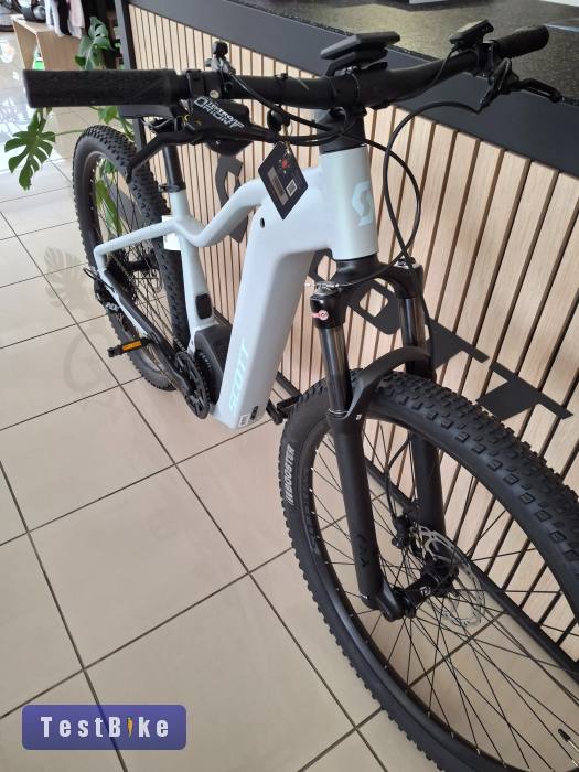 Scott Contessa Active 910 eRide M-es Új Garanciális