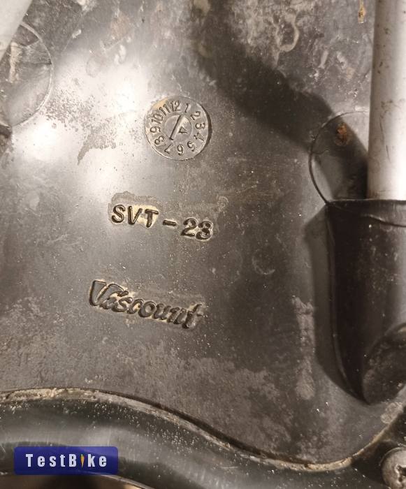 Scott cuccok: 550mm kormány, Scott Comp fékkar, Nyereg