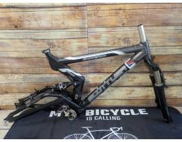 Scott G-Zero Pro össztelós váz, Rock Shox Duke teleszkóppal!