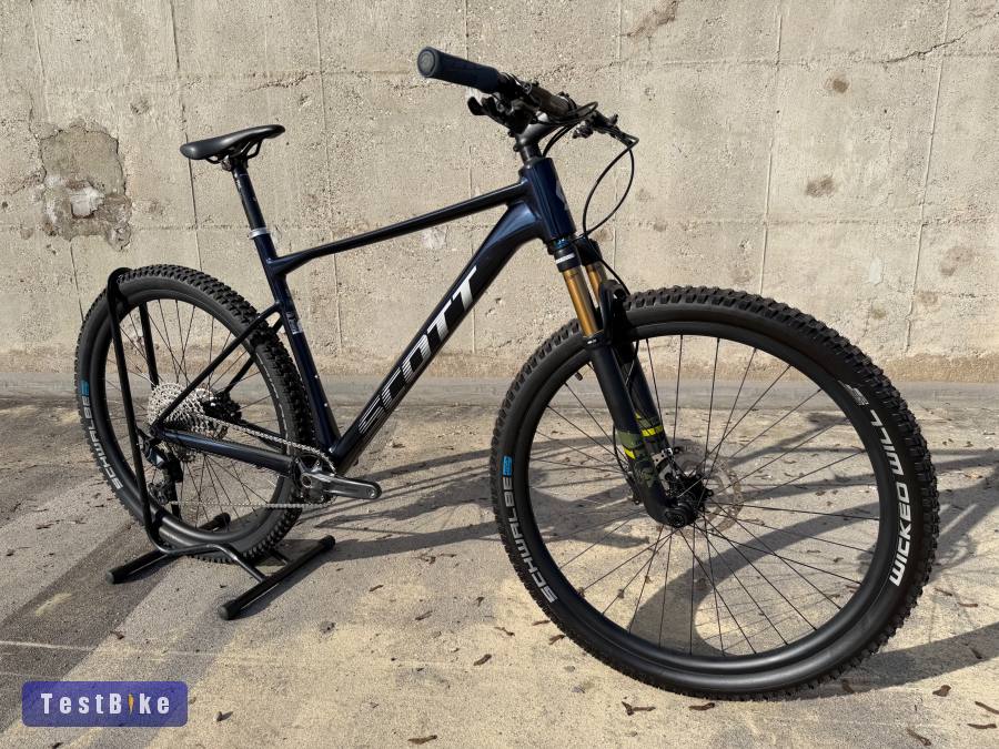 Scott Scale - Fox Kashima