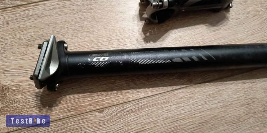 Scott Spark XC gyári nyereg, nyeregcső, kormány, stucni