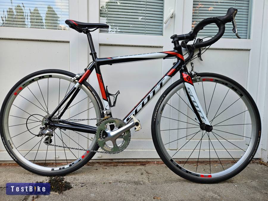 Scott Speedster S50 – Shimano Dura-Ace szettel, R500 kerekek