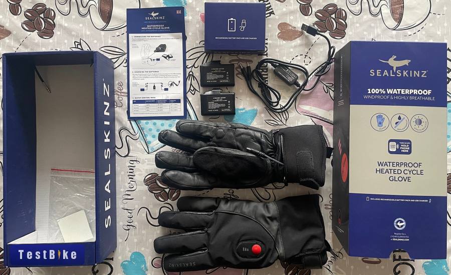 SealSkinz fűthető kesztyű