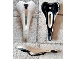 Selle Italia C2 Gel Flow nyereg. Handmade in Italy! 