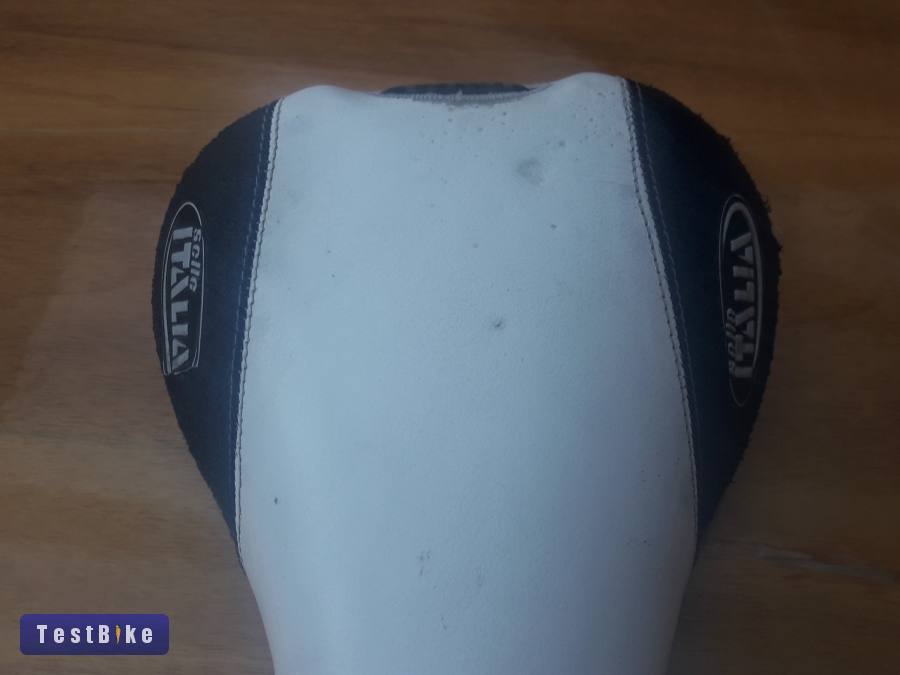 Selle Italia Flite Titanium fehér-fekete országúti nyereg