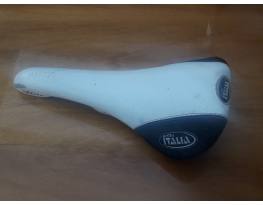 Selle Italia Flite Titanium fehér-fekete országúti nyereg