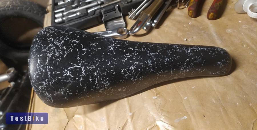Selle Italia nyereg