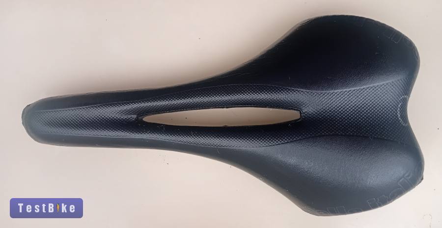 Selle Italia nyereg
