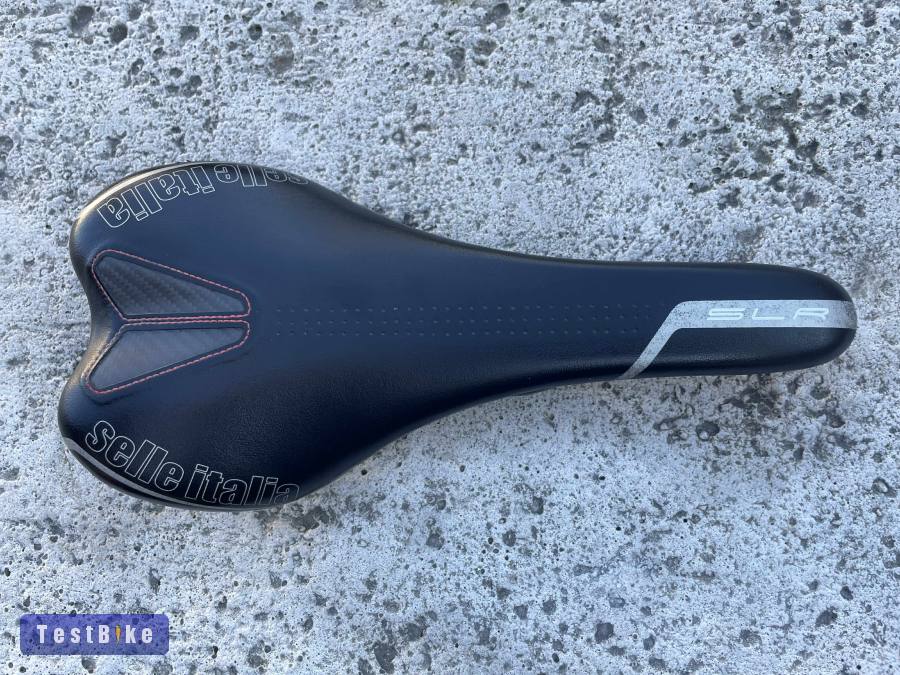 Selle Italia SLR Kit Carbonio nyereg