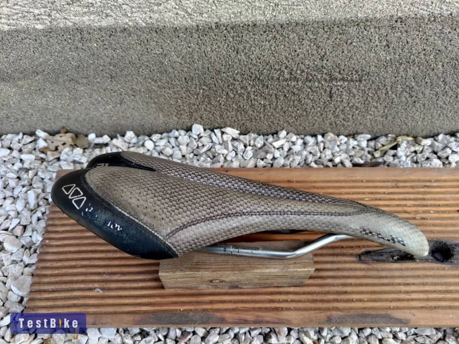 Selle Italia SLR nyereg