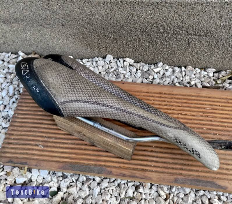 Selle Italia SLR nyereg
