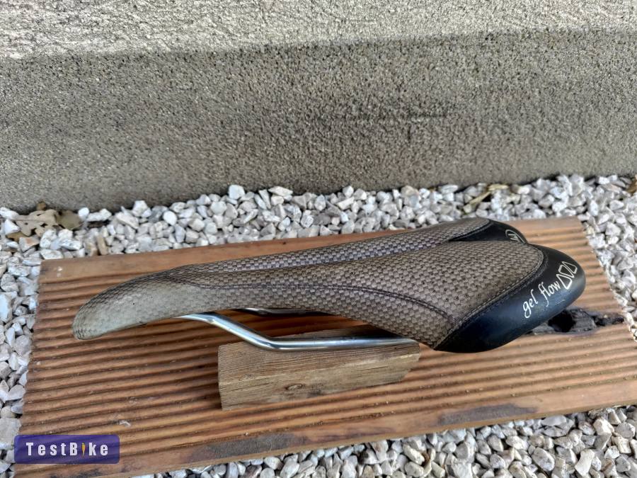 Selle Italia SLR nyereg