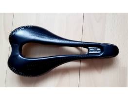 Selle Italia SLR Superflow karbon, titĂĄnium nyereg. Kb. Ășj!