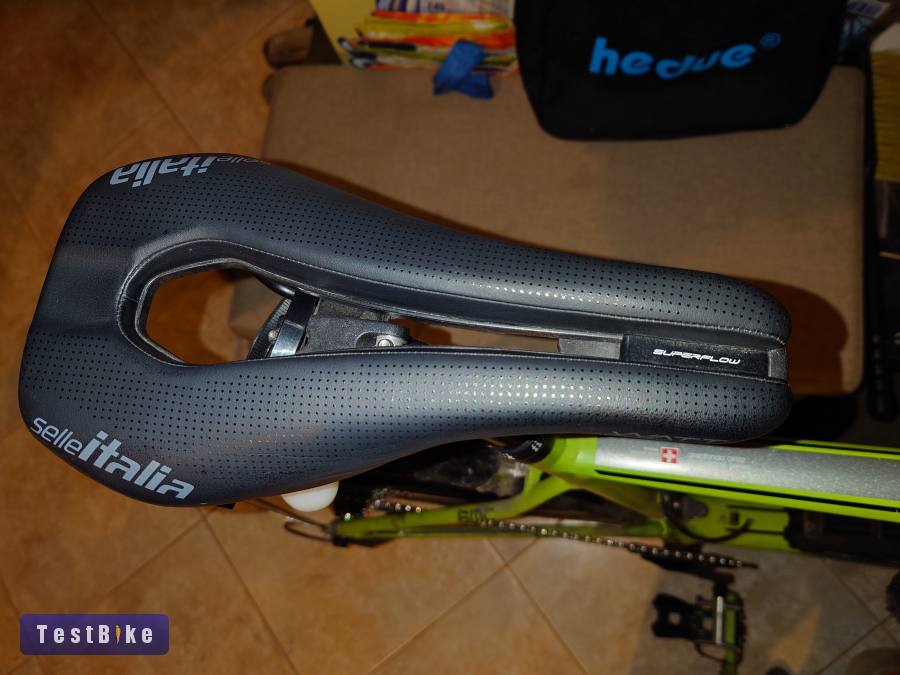 Selle Italia WATT TM Gel Superflow triatlon nyereg