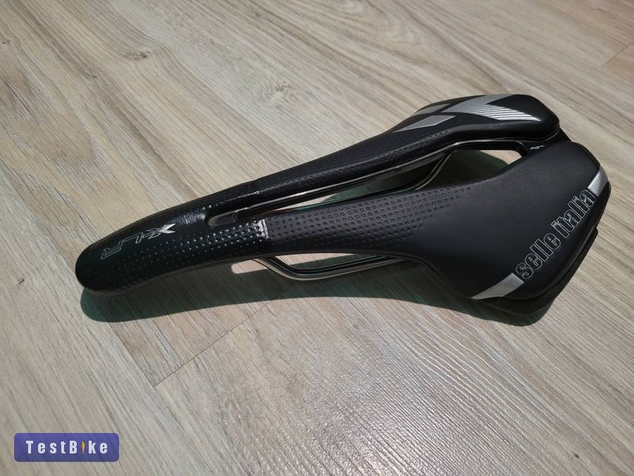 Selle Italia X-LR Ti Superflow kerékpárnyereg 145 mm széles