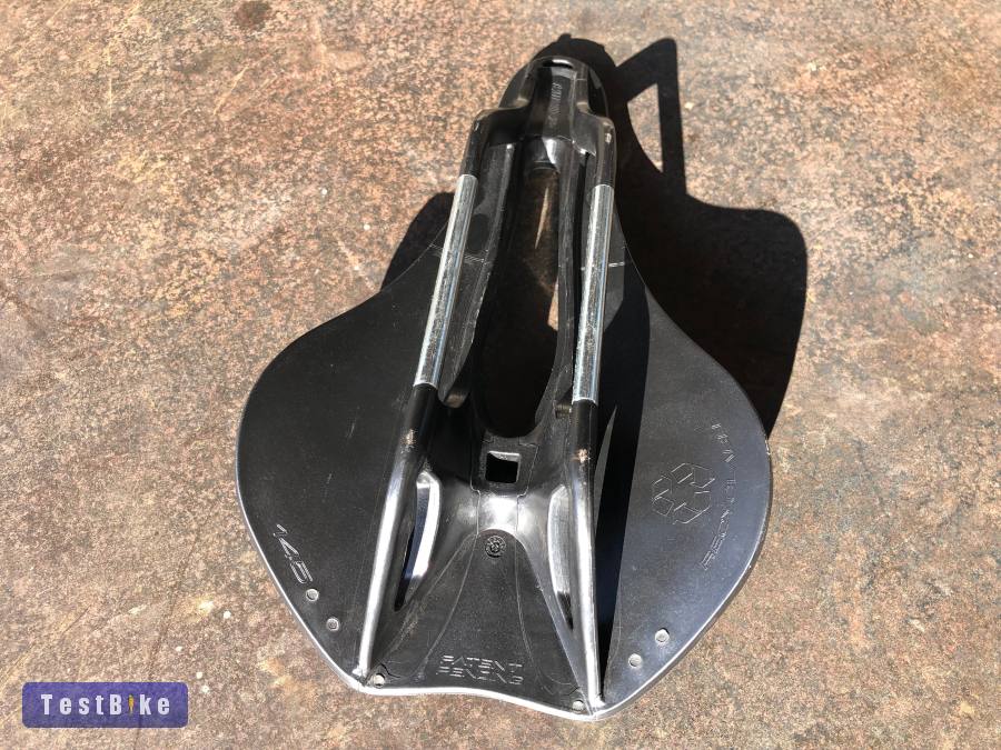 Selle Italia X Superflow Boost 145mm nyereg