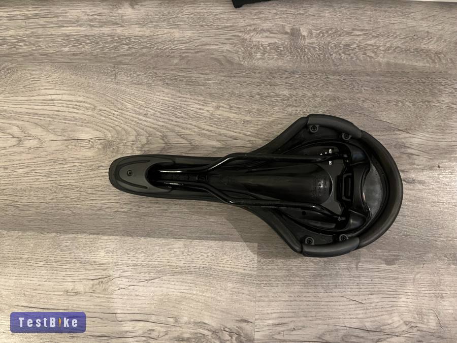 Selle Royal Ergofitsystem géles nyereg