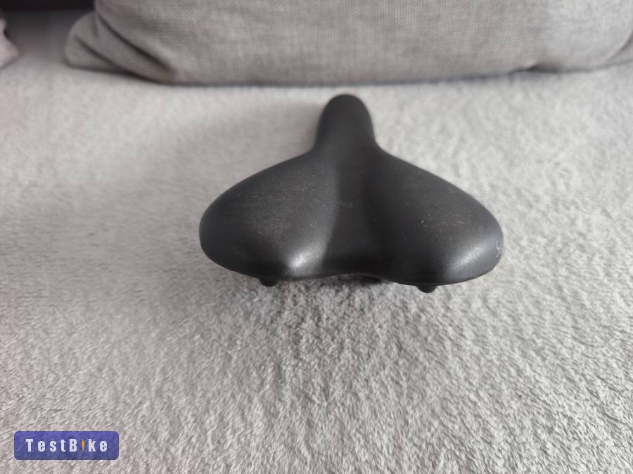 Selle Royal Mach nyereg
