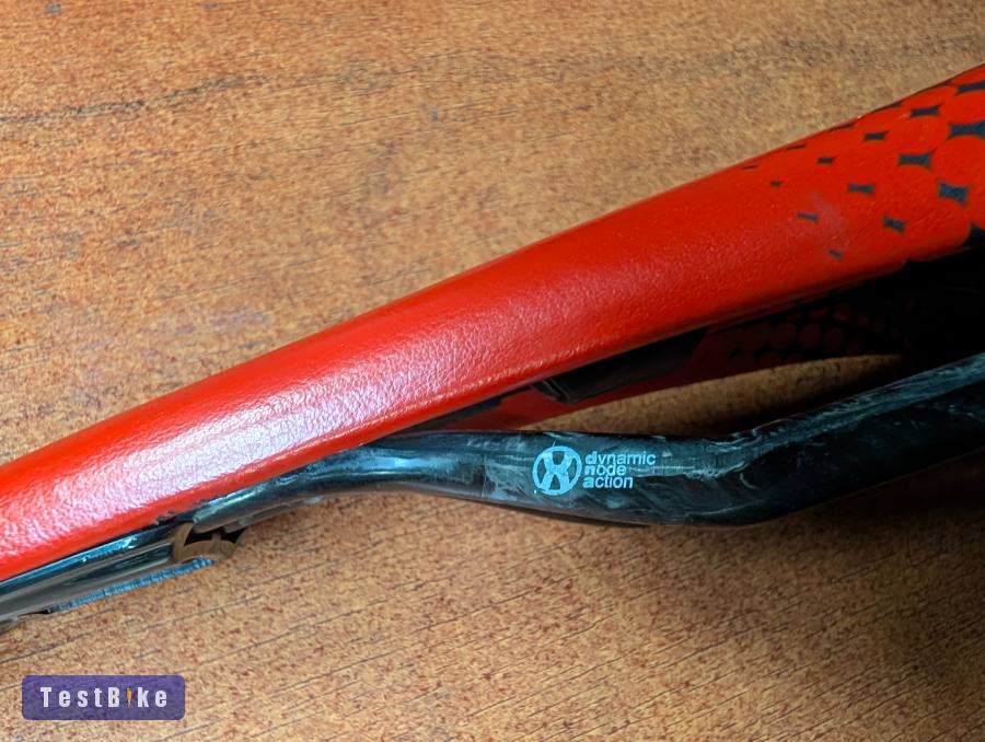 Selle San Marco Mantra Carbon Pro országúti nyereg!