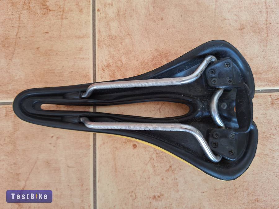 Selle SMP TRK Hybrid nyereg, sárga színű