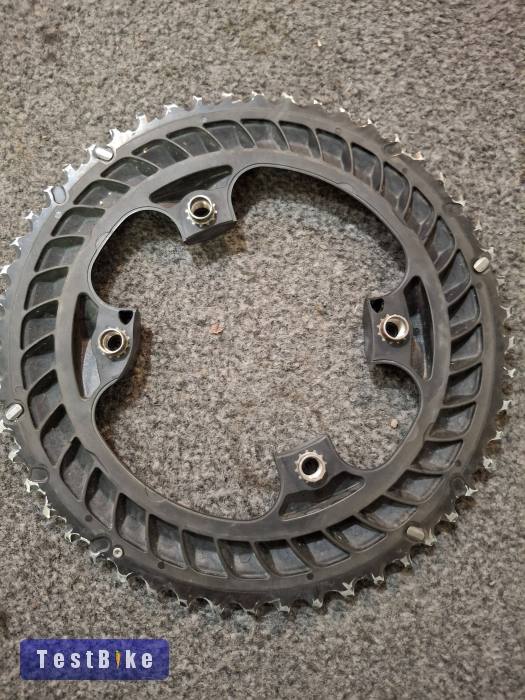 Shimano 105, FC-R7000, 4 furatos aszimmetrikus lánctányérok.