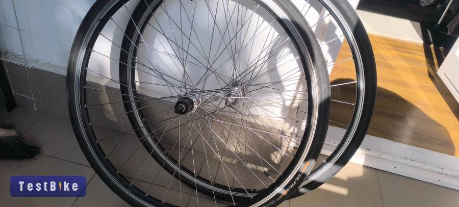 Shimano 105 (5600) / Mach1 RJ Project / DT Swiss kerékszett