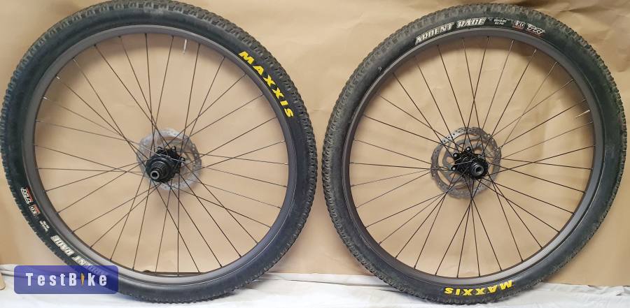 Shimano 29” boost kerékszett