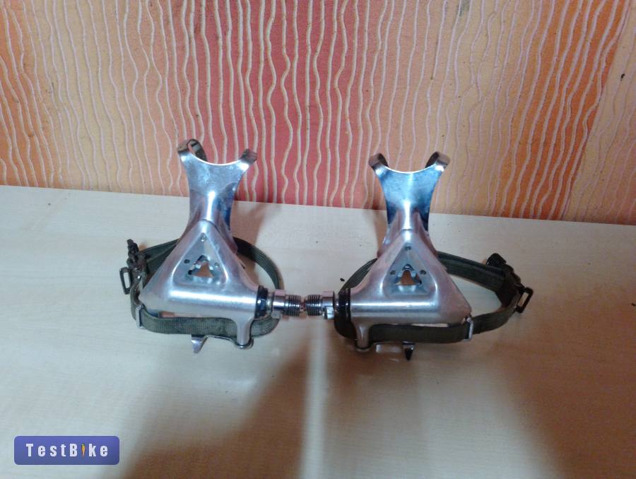 Shimano 600 tricolor pedál