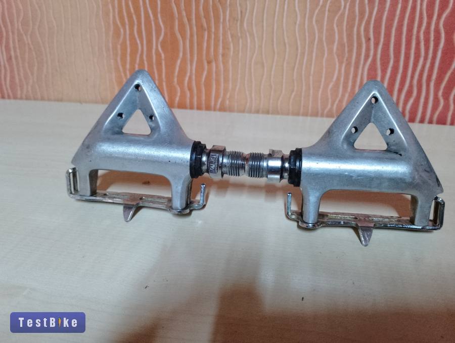 Shimano 600 tricolor pedál