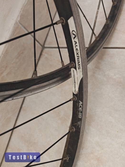 Shimano agyas kerékszettek