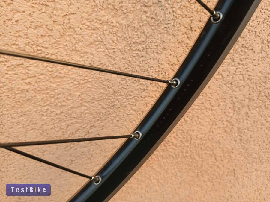 Shimano ALFINE agydinamós első kerék+ lámpák.