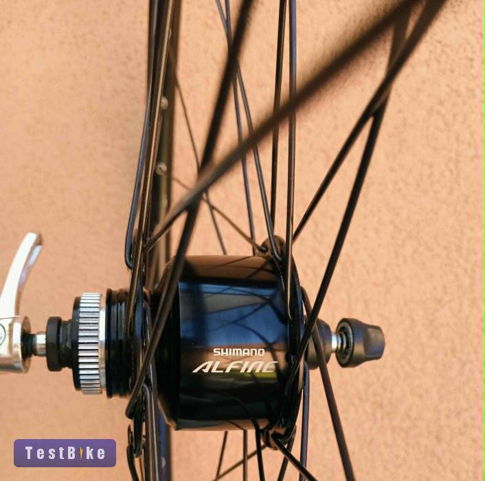 Shimano ALFINE agydinamós első kerék+ lámpák.