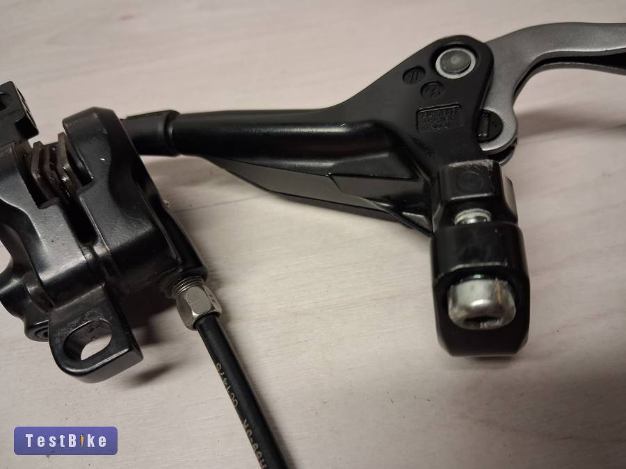 Shimano Altus első fék