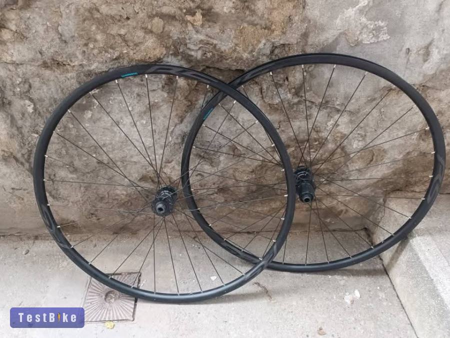 Shimano átütős kerékszett