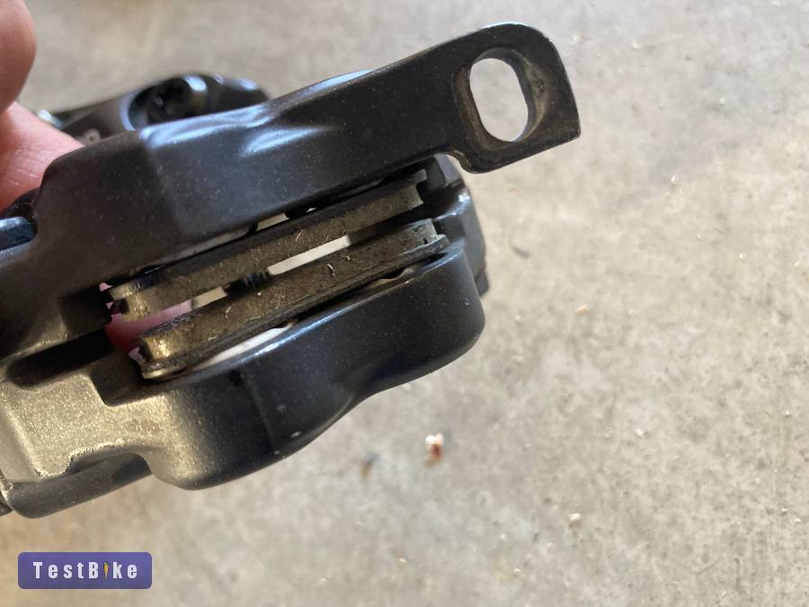 Shimano br-m6120 4 dugós fékszett RT70 ice tech tárcsákkal!