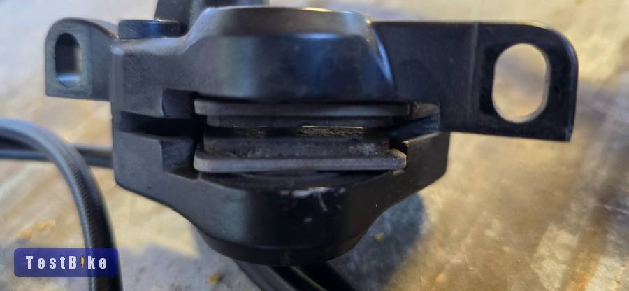 Shimano BR-MT400 fékszett
