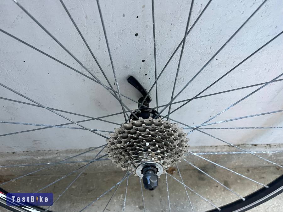 Shimano Claris 9 sebességes hátsó országúti kerék