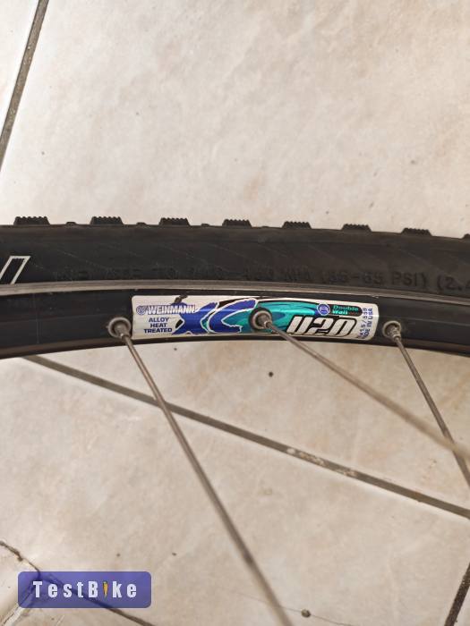 Shimano Deore / XT agyas 26-os felnifekes kerékpár Kerekszett