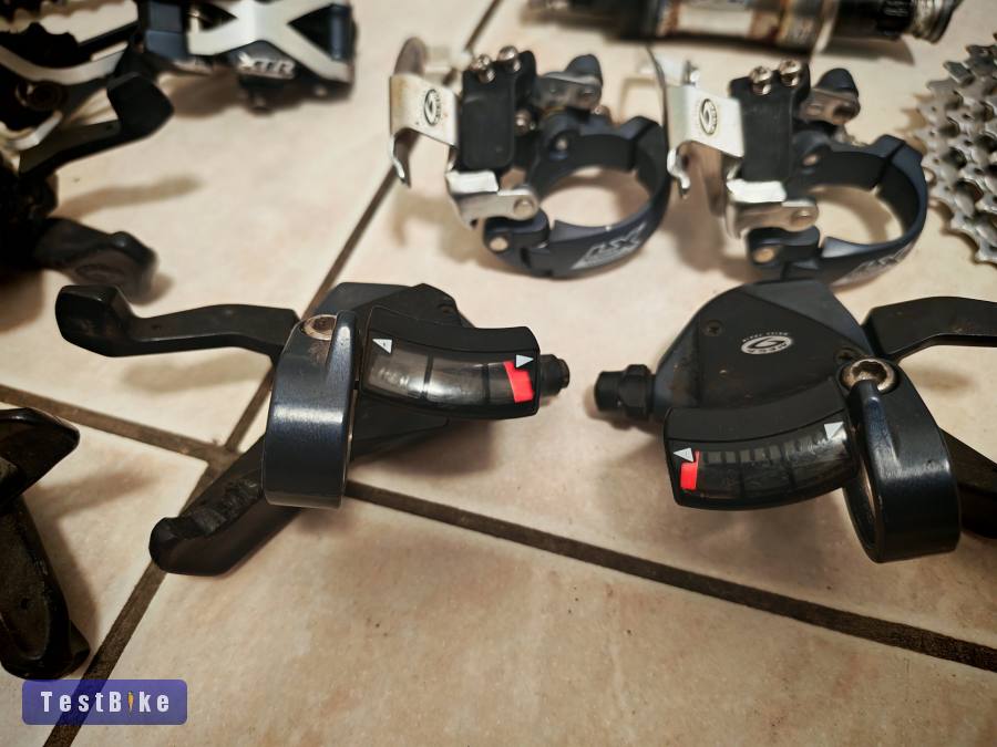 Shimano Deore LX / XT 3x9 váltókar 