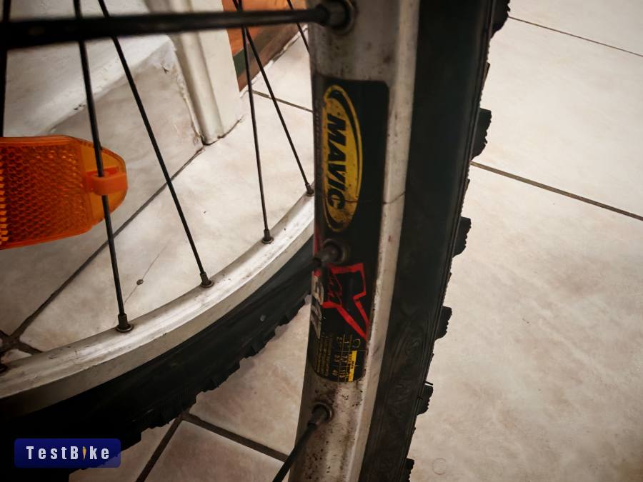 Shimano Deore XT agyas tarcsafekes Kerekszett 