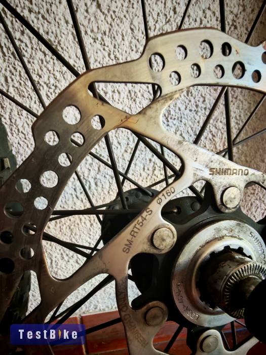 Shimano Deore XT agyas tarcsafekes kerekszett
