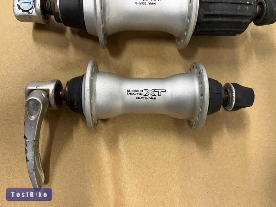 Shimano Deore XT agypár 32ly. gyári gyorszárakkal 8-9-10 seb