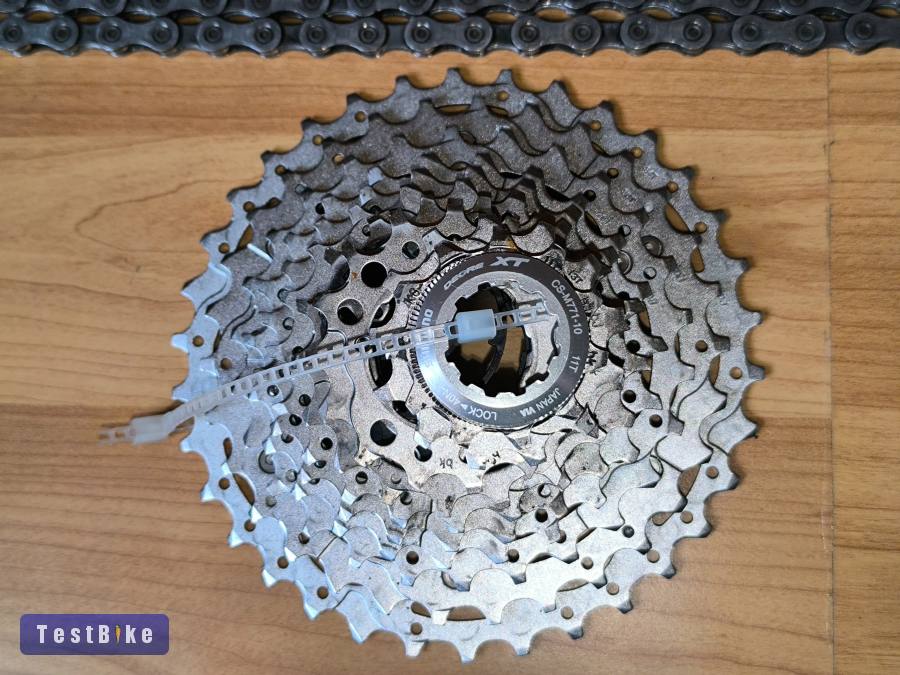 Shimano Deore XT fogaskoszorú Cs-M771-10 SLX lánccal