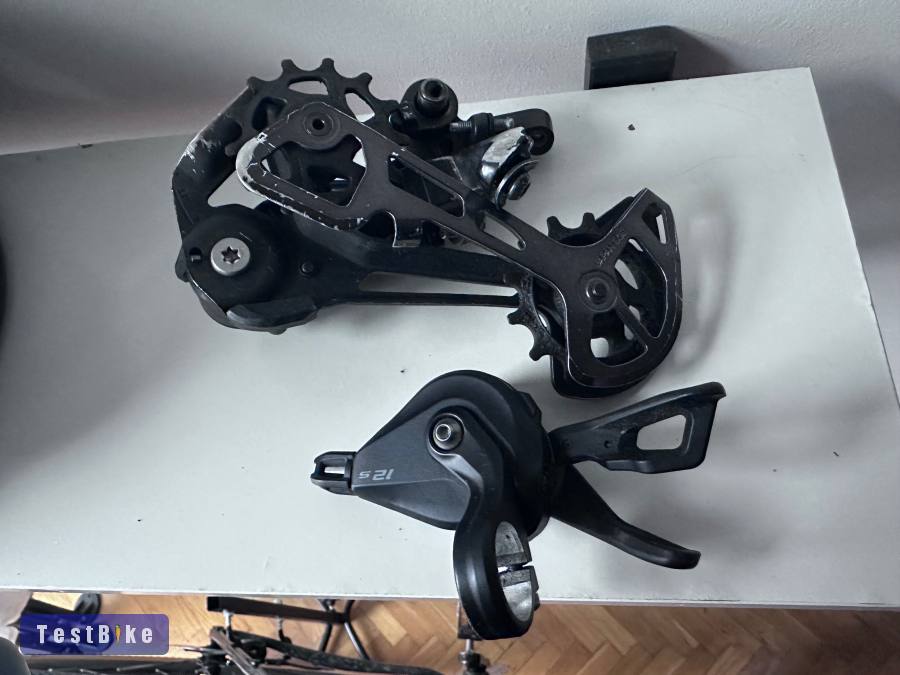 Shimano Deore XT hátsó váltó és Deore váltókar (12s)