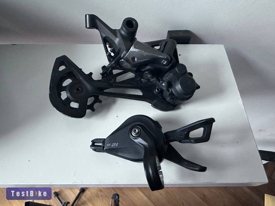 Shimano Deore XT hátsó váltó és Deore váltókar (12s)