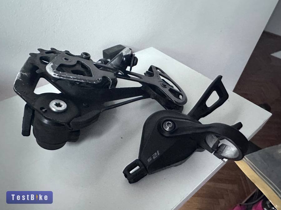 Shimano Deore XT hátsó váltó és Deore váltókar (12s)