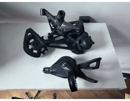 Shimano Deore XT hátsó váltó és Deore váltókar (12s)