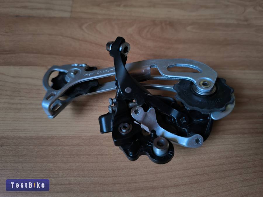 Shimano Deore XT hátsó váltó RD-M772