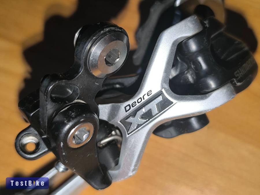 Shimano Deore XT hátsó váltó RD-M772