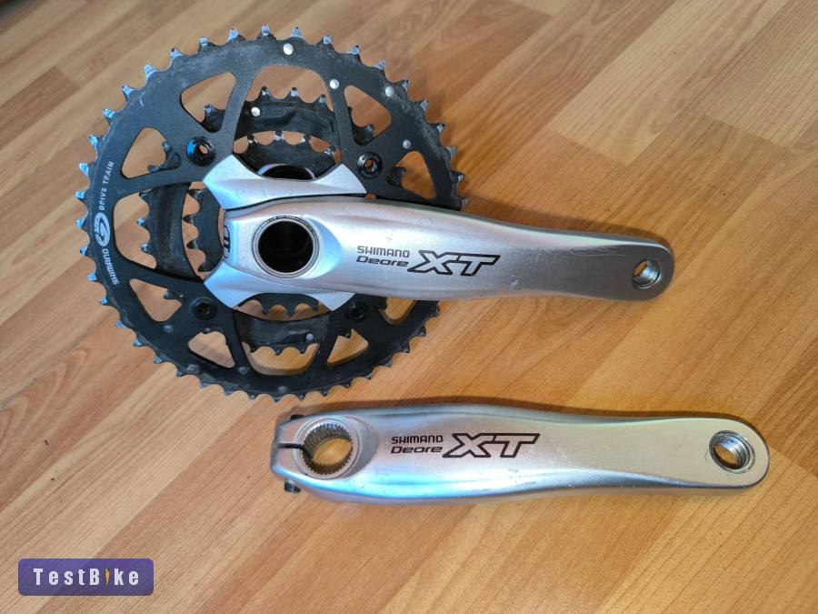 Shimano Deore XT Integrált hajtómű középcsapággyal 